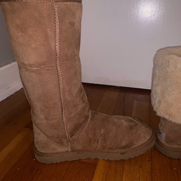 Tall Chestnut Uggs size 9 - Picture 3 of 5